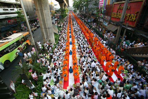 ภาพ No.2311:ตักบาตรสะพานควาย