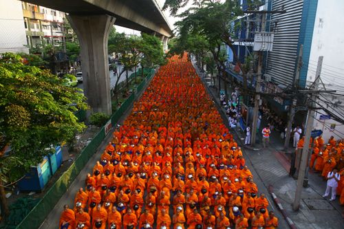 ภาพ No.2315:ตักบาตรสะพานควาย