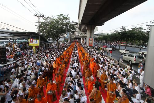 ภาพ No.2316:ตักบาตรสะพานควาย