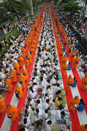 ภาพ No.2319:ตักบาตรสะพานควาย