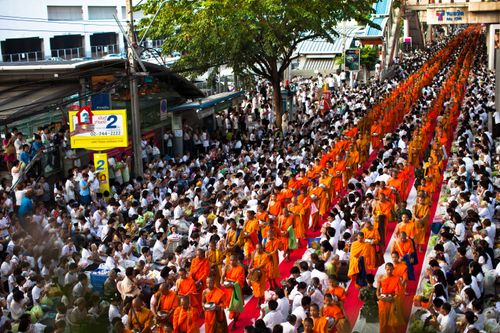 ภาพ No.2326:ตักบาตรสะพานควาย