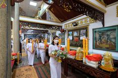 ภาพ No.47880:ประมวลภาพมูลนิธิธรรมกาย ถวายเทียนพรรษา อัญเชิญพระธาตุถวายวัดเถรวาทเวียดนาม
