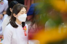 ภาพ No.47904:ประมวลภาพมูลนิธิธรรมกาย ถวายเทียนพรรษา อัญเชิญพระธาตุถวายวัดเถรวาทเวียดนาม