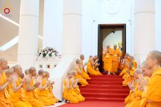 ภาพ No.233191:วันที่ 11 กรกฏาคม พ.ศ. 2568 พิธีอธิษฐานพรรษา ของคณะสงฆ์ ณ โบสถ์พระไตรปิฎก วัดพระธรรมกาย ต.คลองสาม อ.คลองหลวง จ.ปทุมธานี