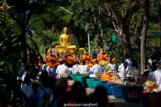 ภาพ No.41044:พิธีตัดปอยผม ปลงผม ขอขมารับผ้าไตรและพิธีบรรพชา ในโครงการอุปสมบท บูชาธรรมมหาปูชนียาจารย์ ประจำปี 2564 ชุดที่ 19