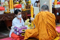 ภาพ No.47921:ประมวลภาพมูลนิธิธรรมกาย ถวายเทียนพรรษา อัญเชิญพระธาตุถวายวัดเถรวาทเวียดนาม