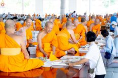 ภาพ No.248516:วันที่ 27 กันยายน พ.ศ. 2568 พิธีถวายเมนูสวรรค์เพื่อการบรรลุธรรม ณ หอฉันคุณยายอาจารย์ฯ วัดพระธรรมกาย