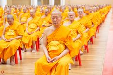 ภาพ No.234912:พิธีเจริญพระพุทธมนต์ ปฎิบัติธรรมเจริญสมาธิภาวนา และพิธีทำบุญตักบาตร เพื่อถวายเป็นพระราชกุศลแด่พระบาทสมเด็จพระวชิรเกล้าเจ้าอยู่หัว เนื่องในโอกาสวันเฉลิมพระชนมพรรษา 28 กรกฎาคม พ.ศ. 2568 ณ ห้องแก้วสารพัดนึก 2 วัดพระธรรมกาย อ.คลองหลวง จ.ปทุมธานี