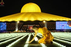 ภาพ No.45038:ประมวลภาพพิธีจุดประทีป​ วันคุ้ม​ครองโลก ณ วัดพระธรรมกาย