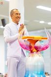 ภาพ No.240866:วันพุธที่ 27 สิงหาคม พ.ศ. 2568 พิธีทอดผ้าป่าเพื่อสร้างอาคาร  82 ปี หลวงพ่อธัมมชโย สมทบกฐินวัดพระธรรมกาย และกฐิน 30,000 วัดทั่วประเทศ ครั้งที่ 1