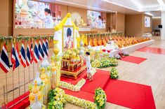 ภาพ No.234875:พิธีเจริญพระพุทธมนต์ ปฎิบัติธรรมเจริญสมาธิภาวนา และพิธีทำบุญตักบาตร เพื่อถวายเป็นพระราชกุศลแด่พระบาทสมเด็จพระวชิรเกล้าเจ้าอยู่หัว เนื่องในโอกาสวันเฉลิมพระชนมพรรษา 28 กรกฎาคม พ.ศ. 2568 ณ ห้องแก้วสารพัดนึก 2 วัดพระธรรมกาย อ.คลองหลวง จ.ปทุมธานี