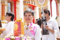 ภาพ No.257619:วันที่ 18 ตุลาคม พ.ศ. 2568 พิธีทอดกฐินสามัคคีทั่วไทย 30,000 วัด โดยคณะศิษยานุศิษย์ บูชาธรรม 81 ปี หลวงพ่อธัมมชโย ณ วัดศาลากุล ต.เกาะเกร็ด อ.ปากเกร็ด จ.นนทบุรี