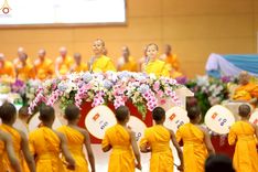 ภาพ No.236246:วันที่ 3 สิงหาคม พ.ศ. 2568 พิธีมุทิตาสักการะพระภิกษุ ผู้สอบได้เปรียญธรรม 9 ประโยค ระดับโลก ปีที่ 37, พิธีมอบโล่และทุนการศึกษา สำนักเรียนบาลีดีเด่นทั่วประเทศ ณ ห้องแก้วสารพัดนึก 1 วัดพระธรรมกาย