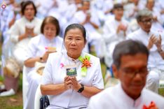 ภาพ No.238359:วันเสาร์ที่ 9 สิงหาคม พ.ศ. 2568 พิธีกลั่นแผ่นดิน โปรยทราย และจุดประทีปถวายเป็นพุทธบูชา จ.ระยอง สถาปนาองค์พระเจดีย์เพื่อสร้างสันติภาพโลก ณ ศูนย์ปฏิบัติธรรมระยอง(บ้านช่องลม) ต.บางบุตร อ.บ้านค่าย จ.ระยอง