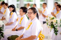 ภาพ No.239390:วันอาทิตย์ที่ 17 สิงหาคม พ.ศ. 2568 พิธีกดปุ่มอัญเชิญรูปเหมือน พระมงคลเทพมุนี (สด จันทสโร)  ณ มหาวิหารแก้วพระมงคลเทพมุนี  ศูนย์ปฏิบัติธรรมแก้วเมืองเลย