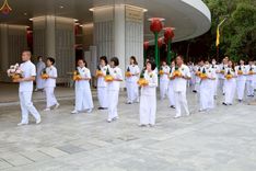 ภาพ No.227372:วันเสาร์ที่ 31 พฤษภาคม พ.ศ. 2568 พิธีเวียนประทักษิณรอบพระอุโบสถ ในพิธีอุปสมบท สามเณรเตรียม DCI รุ่นที่ 22 ณ อุโบสถพระไตรปิฎก วัดพระธรรมกาย