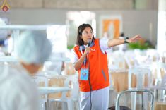 ภาพ No.220155:วันอังคารที่ 22 เมษายน พ.ศ. 2568 พิธีมอบปัจจัยช่วยเหลือครู 4 จังหวัดชายแดนภาคใต้ , พิธีกล่าวคำถวายอุปกรณ์ เพื่อเตรียมการต้อนรับคณะสงฆ์ฯ , พิธีกล่าวคำถวายภัตตาหารเป็นสังฆทาน , คณะสงฆ์ฉันภัตตาหารเพล  เนื่องในวันคุ้มครองโลก พิธีถวายมหาสังฆทานแด่คณะสงฆ์