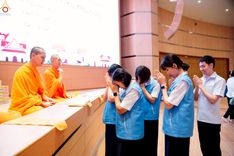 ภาพ No.243318:วันที่ 23-31 สิงหาคม พ.ศ. 2568 เจ้าหน้าที่ทุกสถานะ ทุ่มเทจัดงาน สัมมนารวมใจผู้นำบุญ เพื่องานกฐินสามัคคีทั่วไทย 30,000 วัด บูชาธรรม 81 ปี หลวงพ่อธัมมชโย