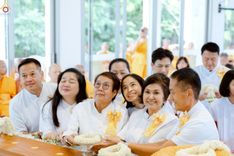 ภาพ No.239475:วันอาทิตย์ที่ 17 สิงหาคม พ.ศ. 2568 พิธีกดปุ่มอัญเชิญรูปเหมือน พระมงคลเทพมุนี (สด จันทสโร)  ณ มหาวิหารแก้วพระมงคลเทพมุนี  ศูนย์ปฏิบัติธรรมแก้วเมืองเลย