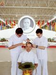 ภาพ No.223156:วันที่ 2 -10 พฤษภาคม พ.ศ. 2568 พิธีตัดปอยผม ปลงผม พิธีขอขมาลาอุปสมบทอุทิศชีวิต ของอุบาสก พิสิทธิ์ หมื่นแกล้ว  ณ วัดพระธรรมกาย