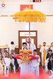 ภาพ No.173134:พิธีกฐินปุญญรังสีเศรษฐี ณ วัดพระธรรมกายนิวคาสเซิล สหราชอาณาจักร วันอาทิตย์ที่ 27 ตุลาคม พ.ศ. 2567