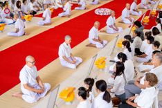 ภาพ No.256162:วันที่ 4 ตุลาคม พ.ศ. 2568 พิธีบรรพชาอุปสมบท  โครงการอุปสมบทหมู่บูชาธรรม 141 ปี  พระมงคลเทพมุนี (สด จนฺทสโร) ณ โบสถ์พระไตรปิฏก วัดพระธรรมกาย จ.ปทุมธานี
