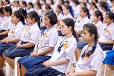 ภาพ No.245890:วันเสาร์ที่ 13 กันยายน พ.ศ. 2568 พิธีมอบผ้าไตรประธานกฐินสัมฤทธิ์เด็กดี V-Star ณ สภาธรรมกายสากล วัดพระธรรมกาย