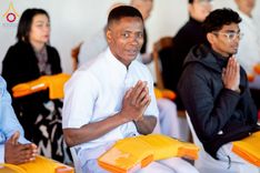 ภาพ No.231621:โครงการบรรพชาอุปสมบทหมู่ครั้งที่ 2 ณ วัดพระธรรมกายโจฮันเนสเบิร์ก ประเทศแอฟริกาใต้ วันอาทิตย์ 29 มิถุนายน พ.ศ. 2568