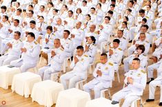 ภาพ No.234929:พิธีเจริญพระพุทธมนต์ ปฎิบัติธรรมเจริญสมาธิภาวนา และพิธีทำบุญตักบาตร เพื่อถวายเป็นพระราชกุศลแด่พระบาทสมเด็จพระวชิรเกล้าเจ้าอยู่หัว เนื่องในโอกาสวันเฉลิมพระชนมพรรษา 28 กรกฎาคม พ.ศ. 2568 ณ ห้องแก้วสารพัดนึก 2 วัดพระธรรมกาย อ.คลองหลวง จ.ปทุมธานี