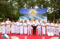 ภาพ No.238302:วันเสาร์ที่ 9 สิงหาคม พ.ศ. 2568 พิธีกลั่นแผ่นดิน โปรยทราย และจุดประทีปถวายเป็นพุทธบูชา จ.ระยอง สถาปนาองค์พระเจดีย์เพื่อสร้างสันติภาพโลก ณ ศูนย์ปฏิบัติธรรมระยอง(บ้านช่องลม) ต.บางบุตร อ.บ้านค่าย จ.ระยอง