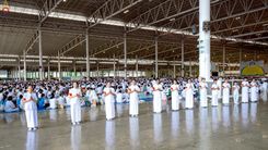 ภาพ No.240355:วันพุธที่ 27 สิงหาคม พ.ศ. 2568 พิธีตักบาตร ในวันธรรมชัย ณ วัดพระธรรมกาย จ.ปทุมธานี