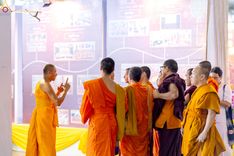 ภาพ No.235999:วันที่ 3 สิงหาคม พ.ศ. 2568 ภาพบรรยากาศ การต้อนรับปฎิสันถาร ของคณะสงฆ์ ในวันสมาธิโลก พิธีถวายมหาสังฆทาน 2,000 กว่าวัด ณ วัดพระธรรมกาย