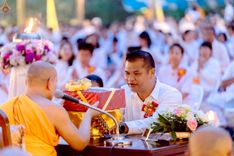 ภาพ No.238437:วันเสาร์ที่ 9 สิงหาคม พ.ศ. 2568 พิธีกลั่นแผ่นดิน โปรยทราย และจุดประทีปถวายเป็นพุทธบูชา จ.ระยอง สถาปนาองค์พระเจดีย์เพื่อสร้างสันติภาพโลก ณ ศูนย์ปฏิบัติธรรมระยอง(บ้านช่องลม) ต.บางบุตร อ.บ้านค่าย จ.ระยอง