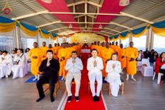 ภาพ No.231702:โครงการบรรพชาอุปสมบทหมู่ครั้งที่ 2 ณ วัดพระธรรมกายโจฮันเนสเบิร์ก ประเทศแอฟริกาใต้ วันอาทิตย์ 29 มิถุนายน พ.ศ. 2568