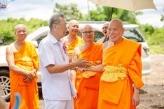 ภาพ No.241337:วันอาทิตย์ที่ 24 สิงหาคม พ.ศ.2568 พิธีปฐมผ้าป่าสถาปนาองค์พระเจดีย์เพื่อสร้างสันติภาพโลก พิธีไถ่ชีวิตโค สร้างมหากุศลด้วยการให้ชีวิตสัตว์เป็นทาน ณ ศูนย์ปฏิบัติธรรมสระบุรี อ.พระพุทธบาท จ.สระบุรี