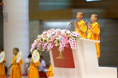 ภาพ No.236250:วันที่ 3 สิงหาคม พ.ศ. 2568 พิธีมุทิตาสักการะพระภิกษุ ผู้สอบได้เปรียญธรรม 9 ประโยค ระดับโลก ปีที่ 37, พิธีมอบโล่และทุนการศึกษา สำนักเรียนบาลีดีเด่นทั่วประเทศ ณ ห้องแก้วสารพัดนึก 1 วัดพระธรรมกาย