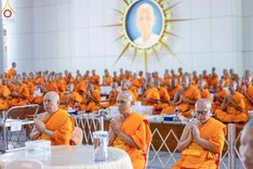 ภาพ No.162127:พิธีถวายภัตตาหารเมนูสวรรค์ เนื่องในวันออกพรรษา (ขึ้น 15 ค่ำ เดือน 11) วันพฤหัสบดีที่ 17 ตุลาคม พ.ศ. 2567 ณ หอฉันคุณยายอาจารย์ฯ วัดพระธรรมกาย