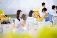 ภาพ No.246604:วันที่ 14 กันยายน พ.ศ. 2568 พิธีตักบาตรฉลองพระใหม่ ในโครงการอุปสมบทหมู่บูชาธรรม ครบรอบ108ปี วันครูผู้ค้นพบวิชชาธรรมกาย ณ วิหารคด วัดพระธรรมกาย