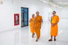 ภาพ No.242687:วันที่ 29-31 สิงหาคม พ.ศ. 2568 องค์กรภาคีเครือข่าย “บวร” (บ้าน-วัด-โรงเรียน-ราชการ) อ.คลองหลวง จัดบวชอุบาสิกาแก้ว ถวายพระราชกุศลแด่สมเด็จพระพันปีหลวง - กตัญญูบูชาแด่ผู้มีพระคุณ