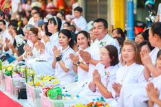 ภาพ No.147869:มหาสังฆทานครั้งยิ่งใหญ่ ตักบาตรพระ 10,000 รูป คณะสงฆ์ 4 ประเทศ 14 จังหวัดภาคใต้ วันอาทิตย์ที่ 11 สิงหาคม พ.ศ. 2567 ณ นิพัทธ์อุทิศ 3 ใจกลางนครหาดใหญ่ จ.สงขลา