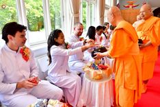 ภาพ No.257393:วันที่ 11 ตุลาคม พ.ศ. 2568 พิธีทอดกฐินสามัคคี  เพื่องานเผยแผ่พระพุทธศาสนา วิชชาธรรมกายสู่ชาวท้องถิ่น ณ วัดพระธรรมกายคอร์ซัวร์ ลุสท์สโกว  ประเทศเดนมาร์ก 