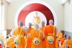 ภาพ No.83894:พิธีเวียนประทักษิณ,พิธีบรรพชาและพิธีอุปสมบทหมู่ ในโครงการอบรมพระธรรมทายาทในทวีปยุโรป  รุ่นที่ 9 วันอาทิตย์ที่ 16 กรกฎาคม พ.ศ. 2566 ณ วัดพระธรรมกายเบเนลักซ์  ประเทศเบลเยียม