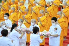 ภาพ No.81604:พิธีหล่อพระประธานเพื่อประดิษฐาน ณ ห้องแก้วสารพัดนึก 2 เนื่องในวันวิสาขบูชา วันเสาร์ที่ 3 มิถุนายน 2566 ณ วัดพระธรรมกาย จ.ปทุมธานี