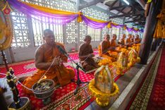 ภาพ No.169967:พิธีทอดกฐิน ณ วัดเขาสมอระบัง จ.เพชรบุรี ในโครงการกฐินสามัคคีทั่วไทย 30,000 วัด บูชาธรรม 80 ปี หลวงพ่อธัมมชโย โดยคณะศิษยานุศิษย์วัดพระธรรมกาย วันที่ 26 ตุลาคม พ.ศ. 2567