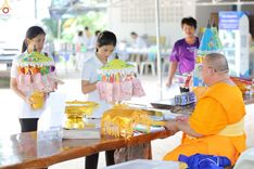 ภาพ No.234032:วันอาทิตย์ที่ 20 กรกฎาคม พ.ศ.2568 พิธีทอดผ้าป่า และพิธีตอกเสาเข็มต้นแรก สร้างอาคารปฏิบัติธรรมพระมงคลเทพมุนี ณ ศูนย์ปฏิบัติธรรมสุราษฏร์ธานี