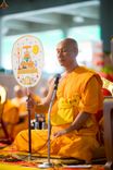 ภาพ No.246566:วันที่ 14 กันยายน พ.ศ. 2568 พิธีตักบาตรฉลองพระใหม่ ในโครงการอุปสมบทหมู่บูชาธรรม ครบรอบ108ปี วันครูผู้ค้นพบวิชชาธรรมกาย ณ วิหารคด วัดพระธรรมกาย