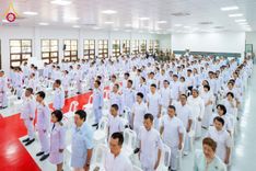 ภาพ No.237749:พิธีถวายเครื่องราชสักการะและวางพานพุ่ม และพิธีจุดเทียนถวายพระพรชัยมงคล เนื่องในโอกาสวันเฉลิมพระชนมพรรษา สมเด็จพระนางเจ้าสิริกิติ์ พระบรมราชินีนาถ พระบรมราชชนนีพันปีหลวง วันอังคารที่ 12 สิงหาคม พ.ศ. 2568  ณ อาคารปลูกศรัทธา 2 วัดพระธรรมกาย