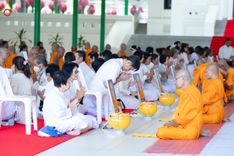 ภาพ No.199798:โครงการอุปสมบทหมู่บูชาธรรม 116 ปี คุณยายอาจารย์มหารัตนอุบาสิกาจันทร์ ขนนกยูง โครงการอุปสมบทหมู่ธรรมทายาท ระดับอุดมศึกษา รุ่นที่ 51 ภาคฤดูหนาว  ณ โบสถ์พระไตรปิฏก วัดพระธรรมกาย จ.ปทุมธานี  วันที่ 11 มกราคม พ.ศ. 2568 โดยมีพระครูปลัดรัตนวีรวัฒน์ เจ้าอาวาสวัด