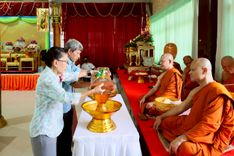 ภาพ No.250216:วันพุธที่ 8 ตุลาคม พ.ศ. 2568 พิธีทอดกฐินสามัคคีทั่วไทย 30,000 วัด โดยคณะศิษยานุศิษย์ บูชาธรรม 81 ปี หลวงพ่อธัมมชโย ณ วัดทัศนารุณสุนทริการาม กรุงเทพฯ