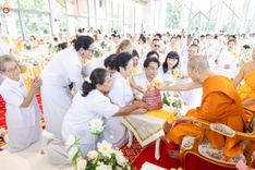 ภาพ No.239380:วันอาทิตย์ที่ 17 สิงหาคม พ.ศ. 2568 พิธีกดปุ่มอัญเชิญรูปเหมือน พระมงคลเทพมุนี (สด จันทสโร)  ณ มหาวิหารแก้วพระมงคลเทพมุนี  ศูนย์ปฏิบัติธรรมแก้วเมืองเลย
